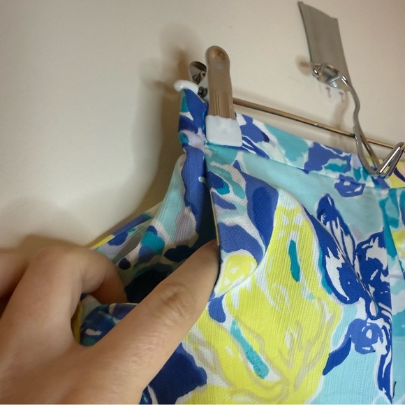 LILLY PULITZER Blue Boho Beachy Floral Scalloped Hem Shorts - Picture 5 of 9